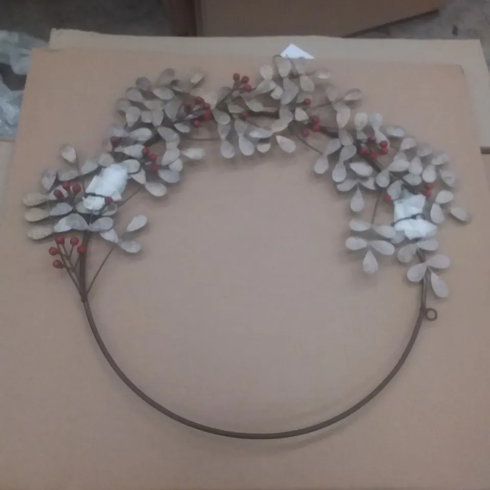X5 BOXED BRAND NEW HALF WREATH LEAVES