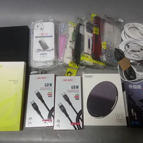 LOT OF ASSORTED MOBILE PHONE ACCESSORIES TO INCLUDE VEN-DENS 60W DATA CABLES, WIRELESS CHARGER AND VARIOUS CASES