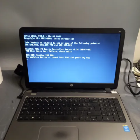 HP 250 G3 NOTEBOOK BLACK