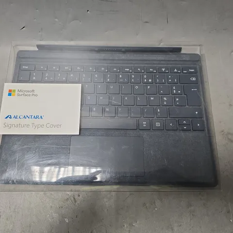 MICROSOFT SURFACE PRO ALCANTARA SIGNATURE TYPE KEYBOARD COVER 