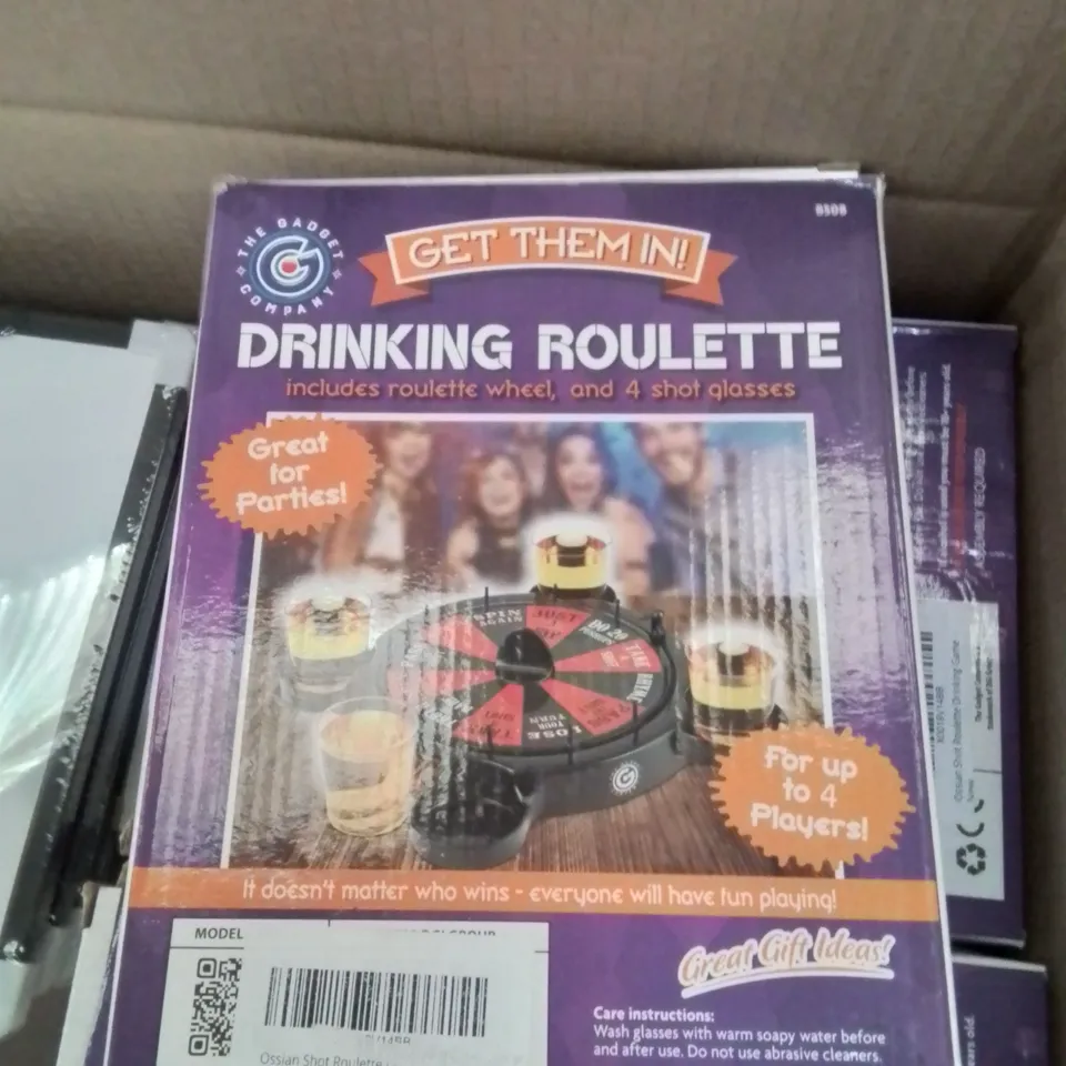 BOX CONTAINING LARGE AMOUNT OF DRINKING ROULETTE GAMES AND MINI WHITEBOARDS 