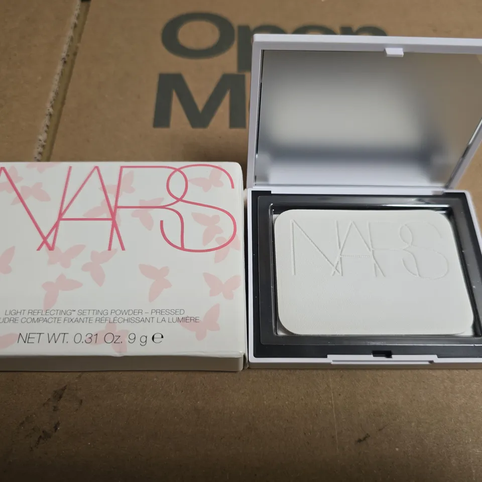 NARS LIGHT REFLECTING SETTING POWDER – 9 G 