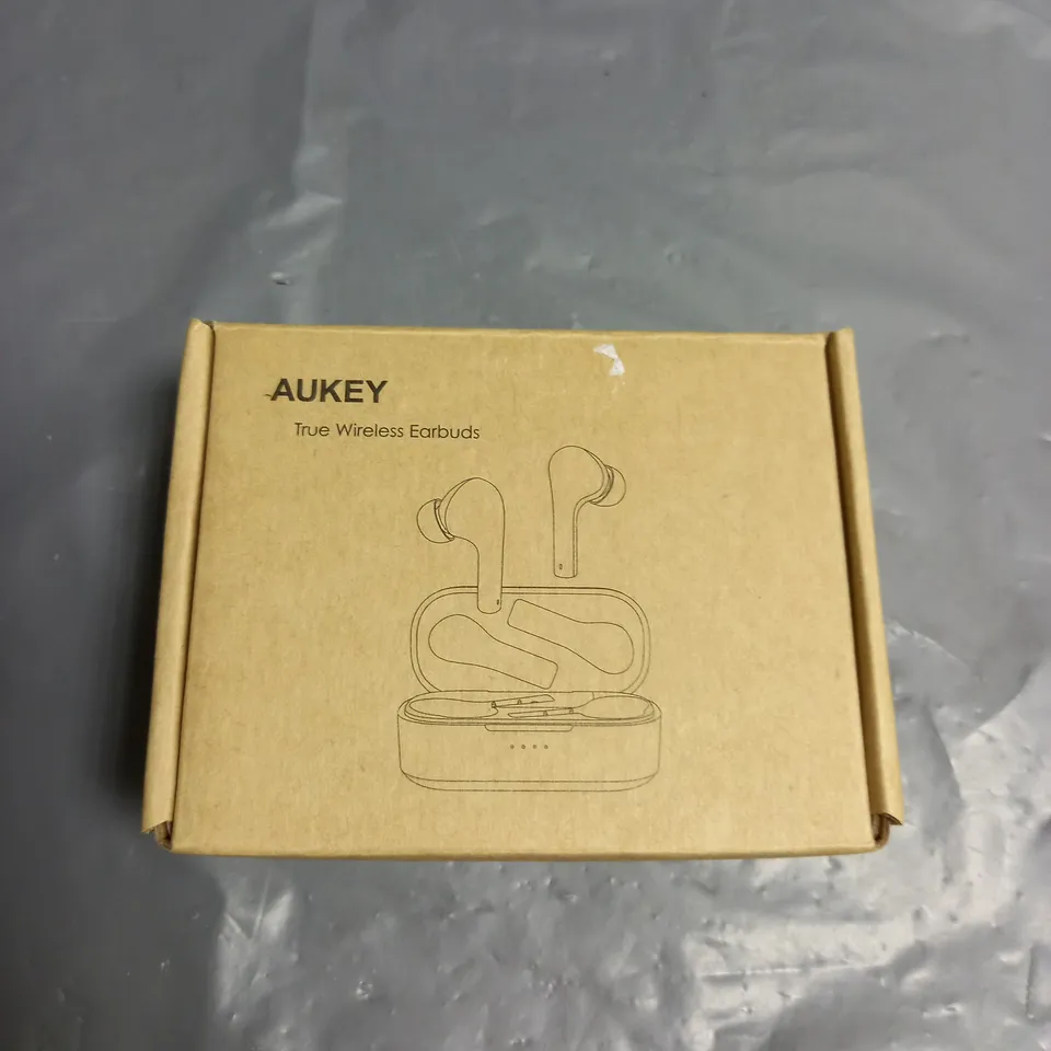 BOXED AUKEY TRUE WIRELESS EAR BUDS MINT GREEN