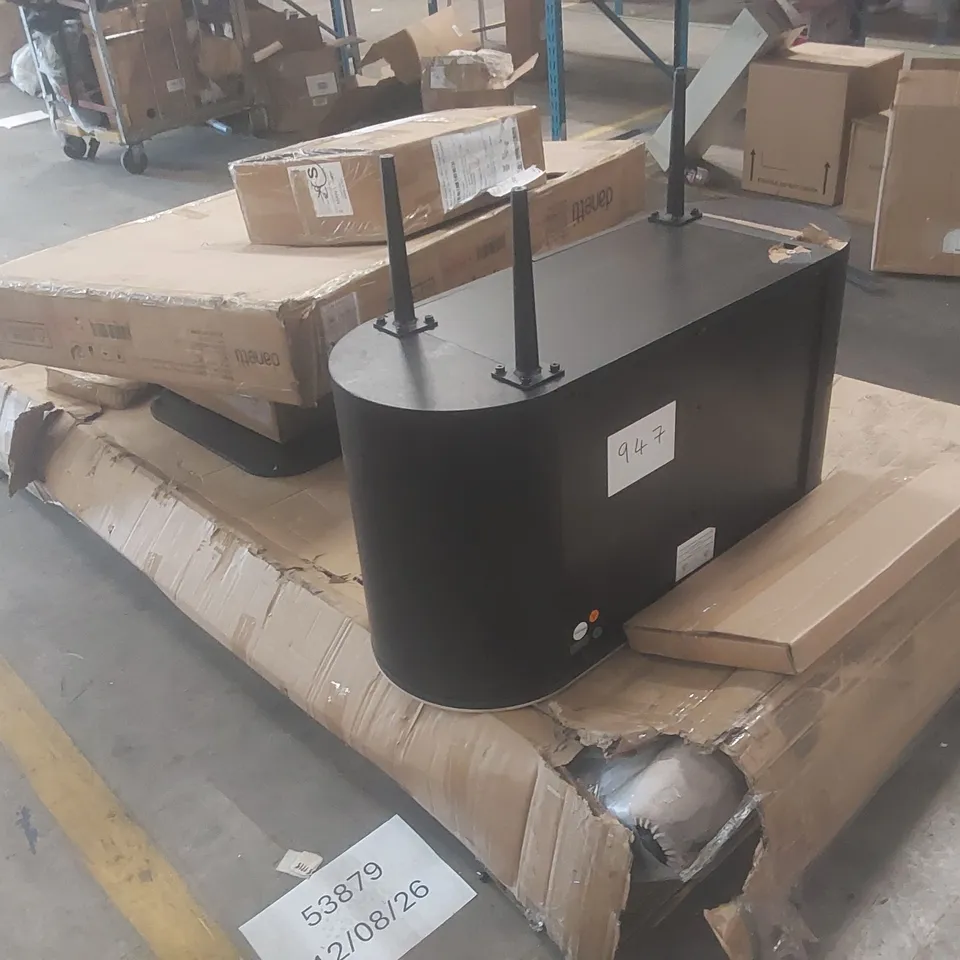 PALLET CONTAINING ASSORTED DANETTI FURNITURE PARTS