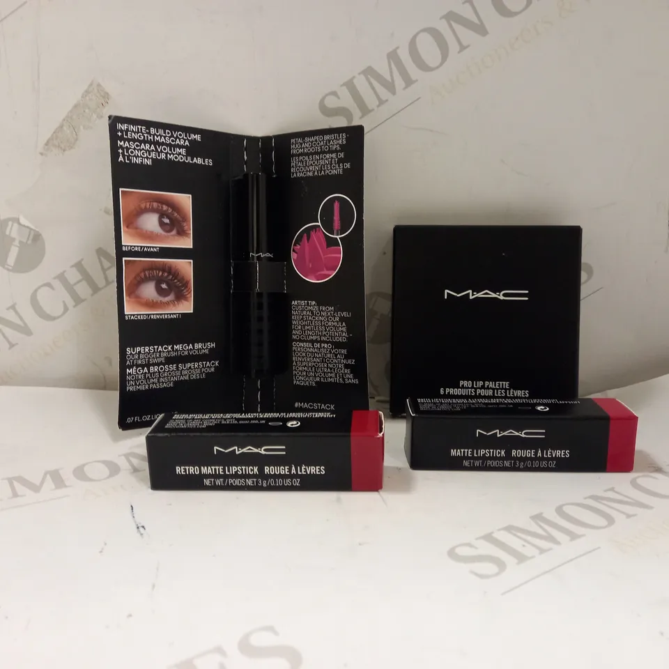 LOT OF APPROXIMATELY 4 MAC MAKEUP PRODUCTS  