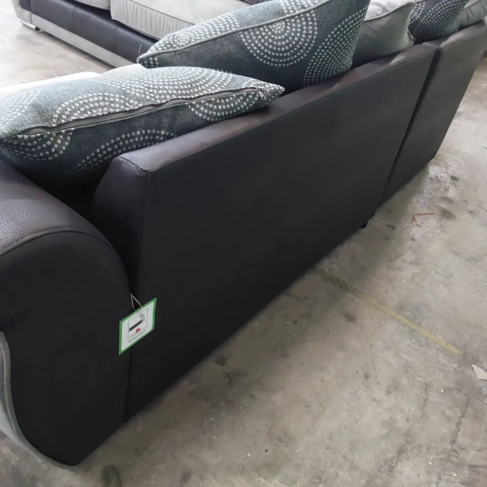 DESIGNER CORNER GROUP BLACK FAUX LEATHER & GREY FABRIC WITH SCATTER CUSHIONS 