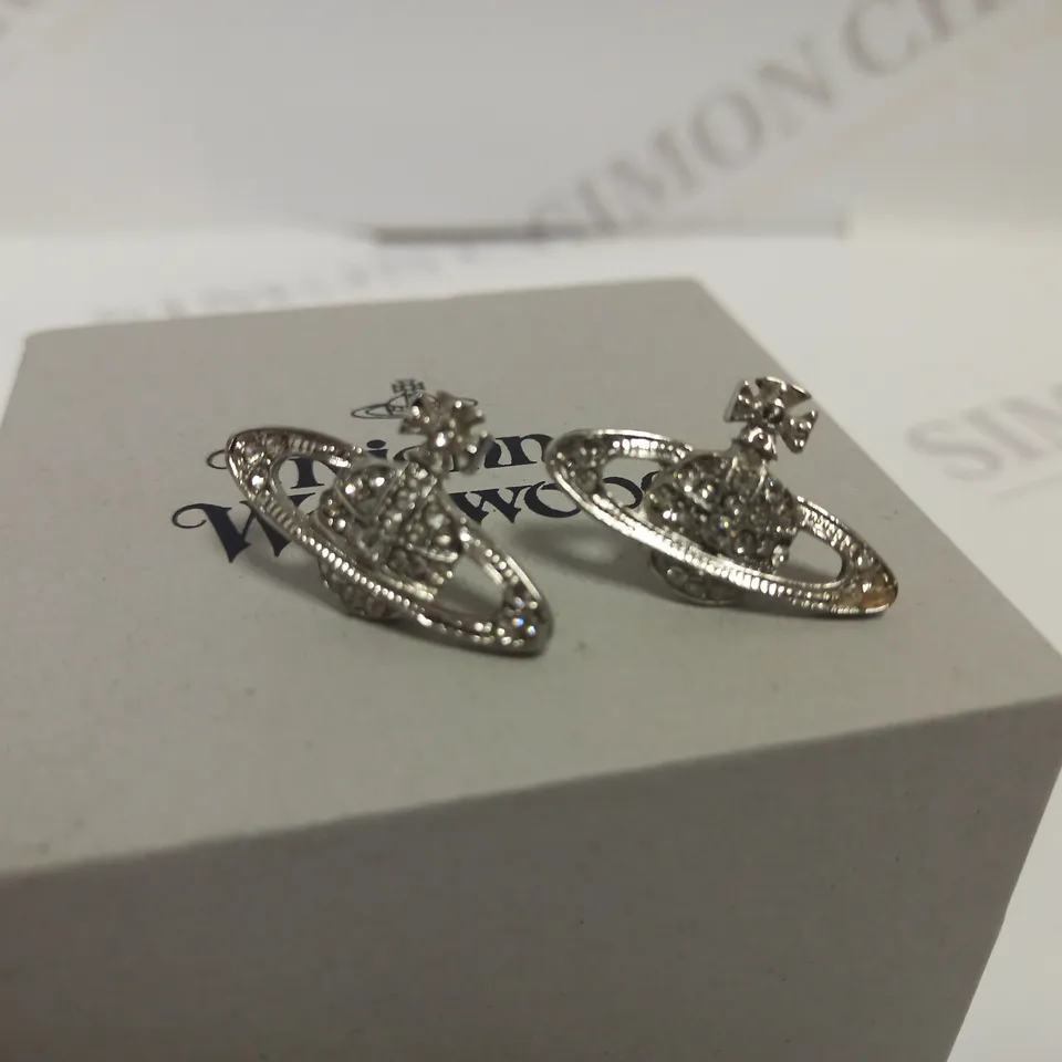 VIVIENNE WESTWOOD MINNIE BAS RELIEF EARRINGS - SILVER RRP £95