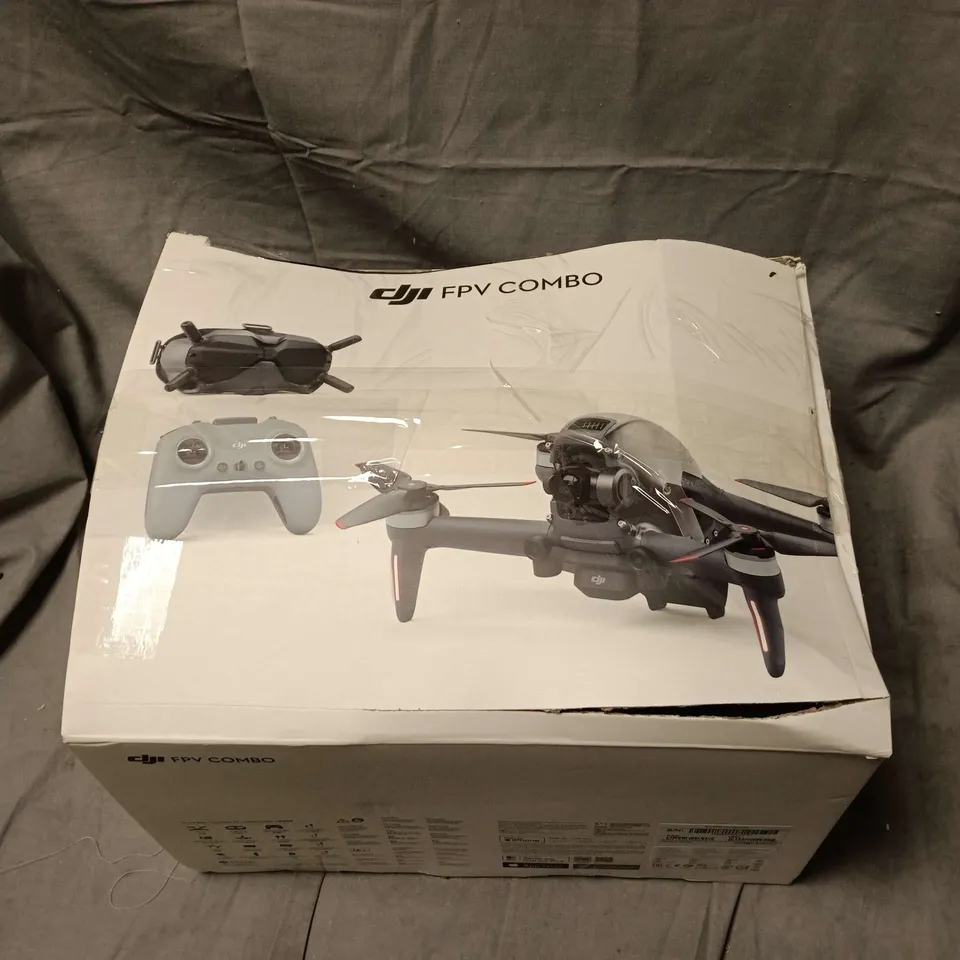 DJI FPV COMBO DRONE – BOXED (CONTENTS AS SHOWN) WITH ACCESSORIES