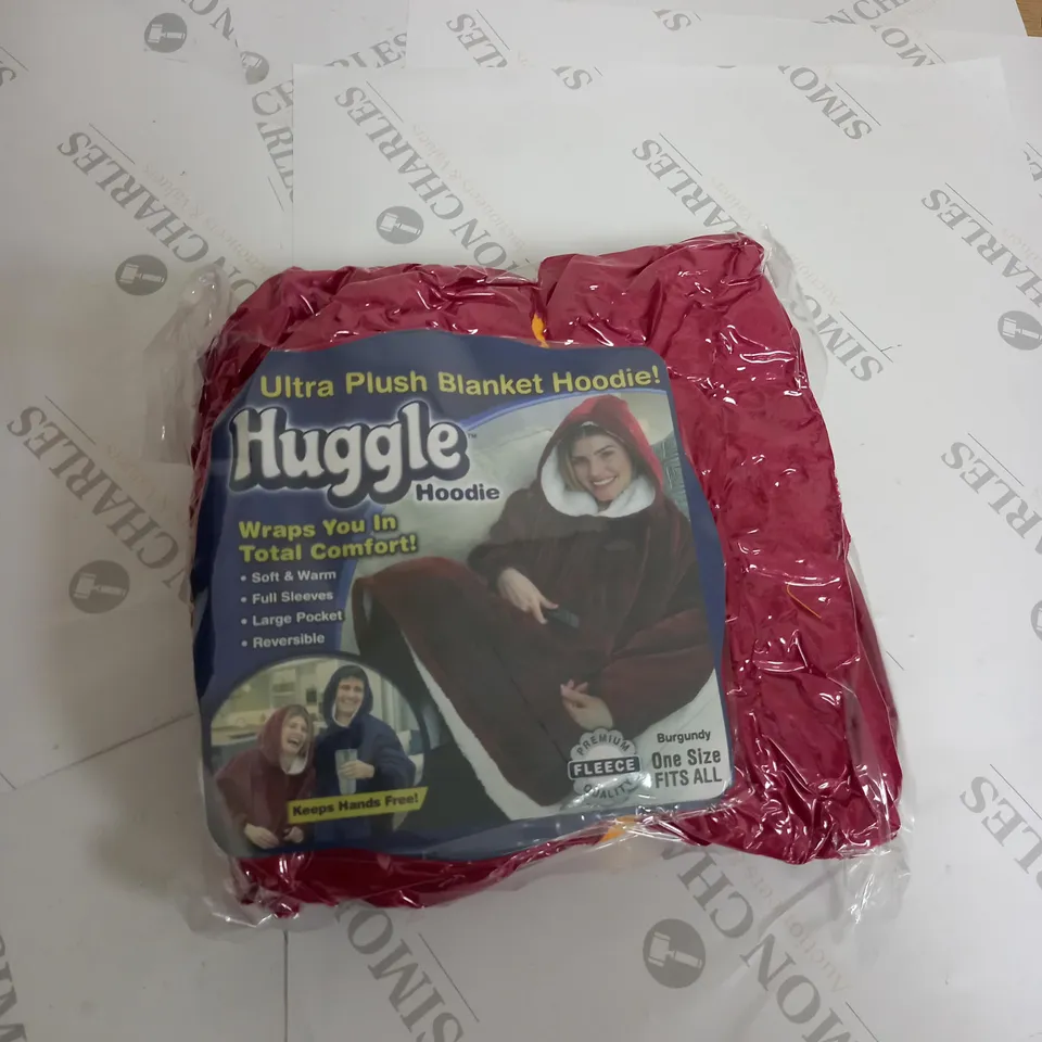 ULTRA PLUSH BLANKET HOODIE 