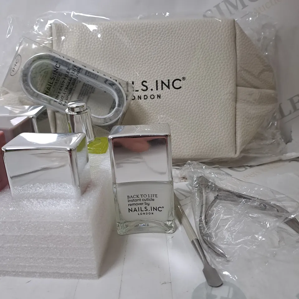 BOXED NAILS.INC ULTIMATE LUX MANICURE 9PC COLLECTION 