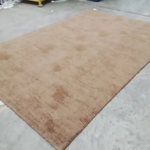 QUALITY DESIGNER AREA RUG - APPROXIMATELY 300X210CM