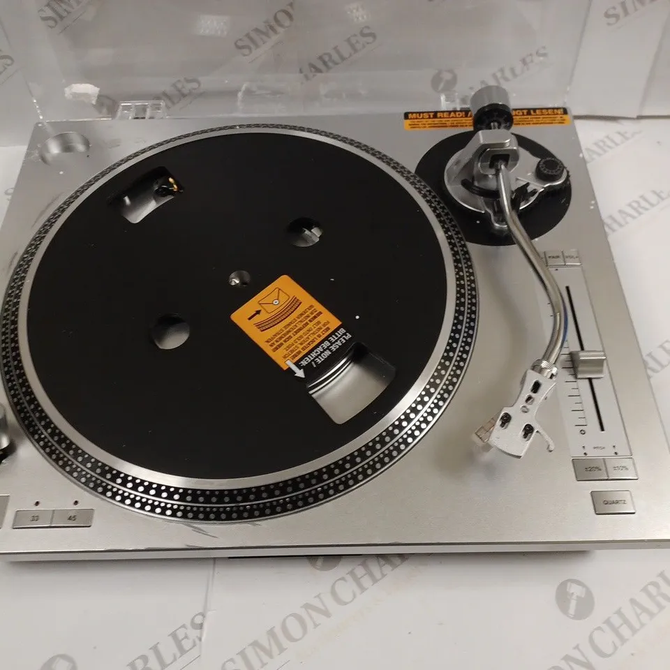 VICTROLA PROFFESIONAL TURNTABLE