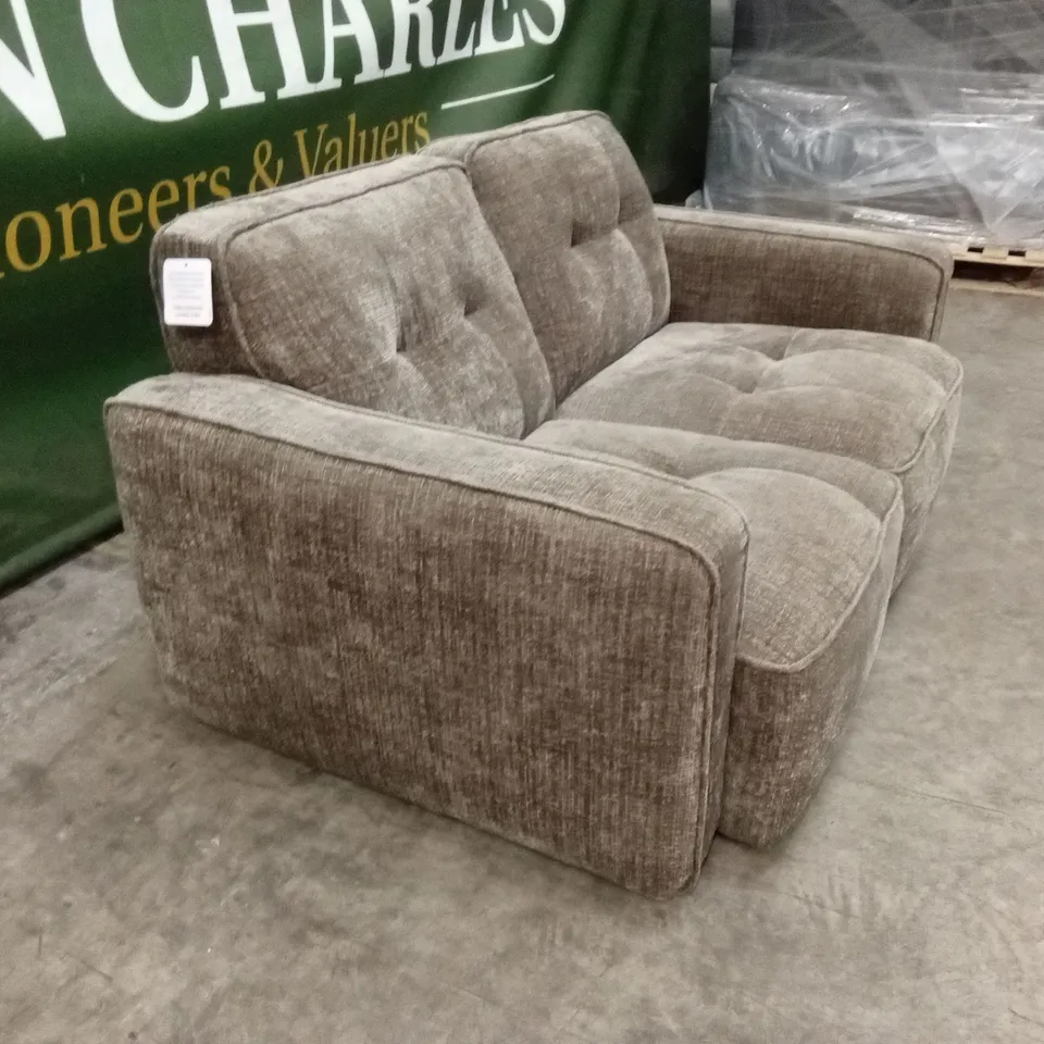 QUALITY DESIGNER ITALIAN MADE GRAVINA 2 SEATER FABRIC UPHOLSTERED LOVESEAT SOFA