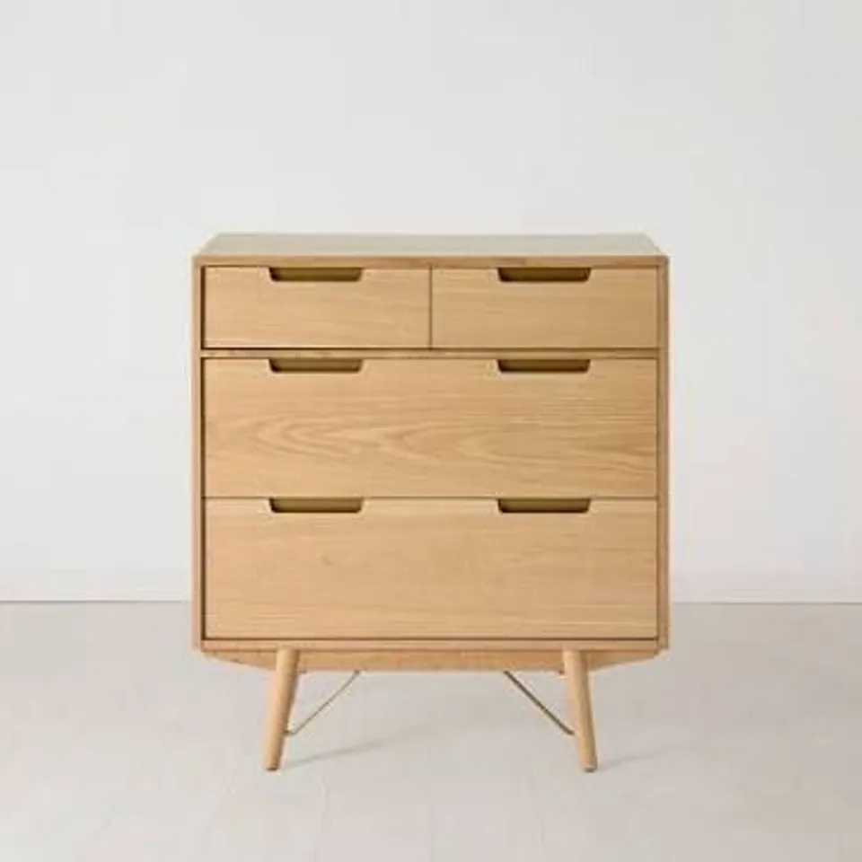 BOXED SWYFT CHEST OF DRAWERS 02 - OAK 