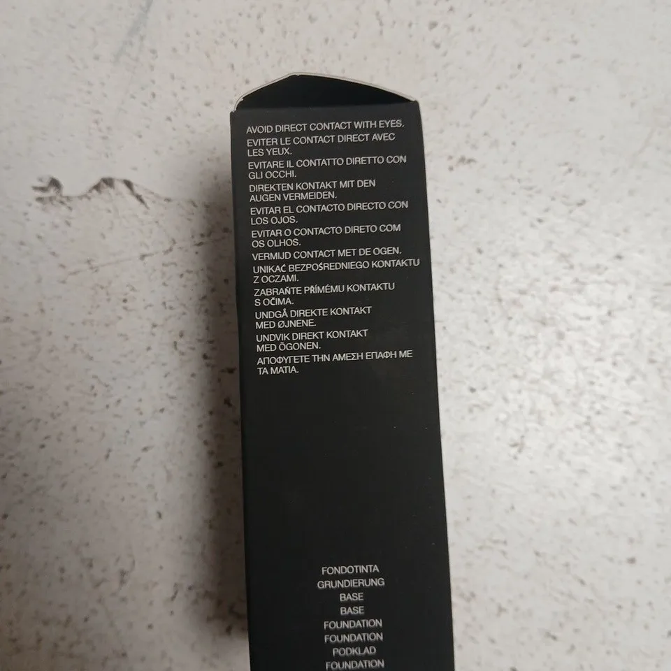 NARS LIGHT REFLECTING FOUNDATION – MEDIUM 5 VALENCIA – 30 ML