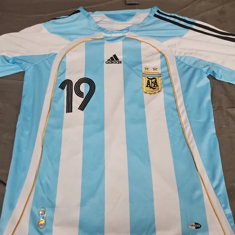 ARGENTINA FC HOME JERSEY - 2006 - MESSI 19 - SIZE S