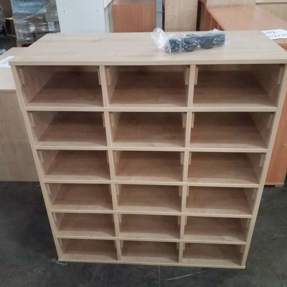 18 DOUBLE TRAY STORAGE UNIT WITH CASTORS 1030×453×1145/1210MM