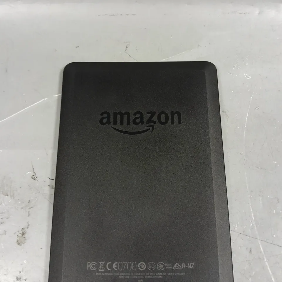 AMAZON KINDLE 7TH GEN E-READER
