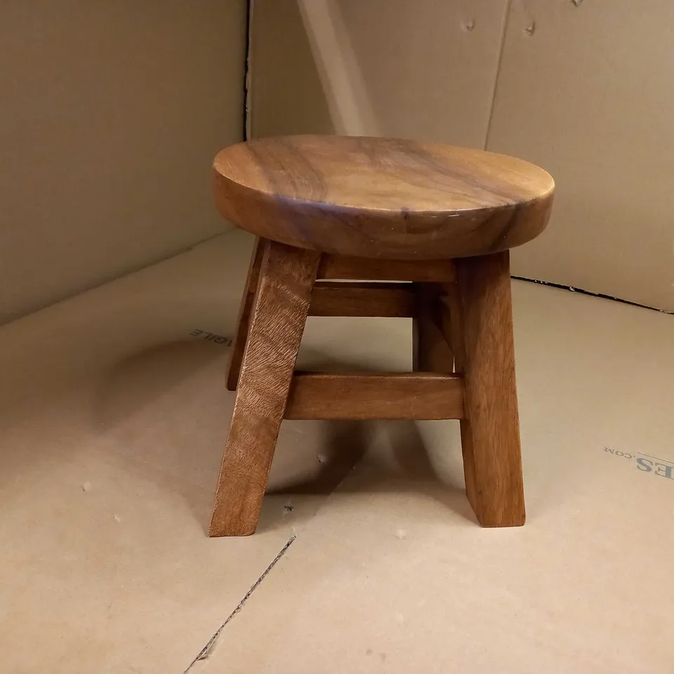 SOLID WOODEN LOW STOOL