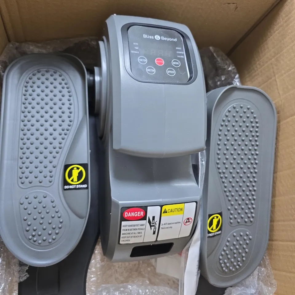 BOXED BLISS & BEYOD STEPPRO COMPACT ELECTRIC STEPPER
