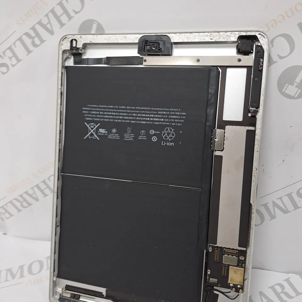 APPLE A1474 IPAD AIR 