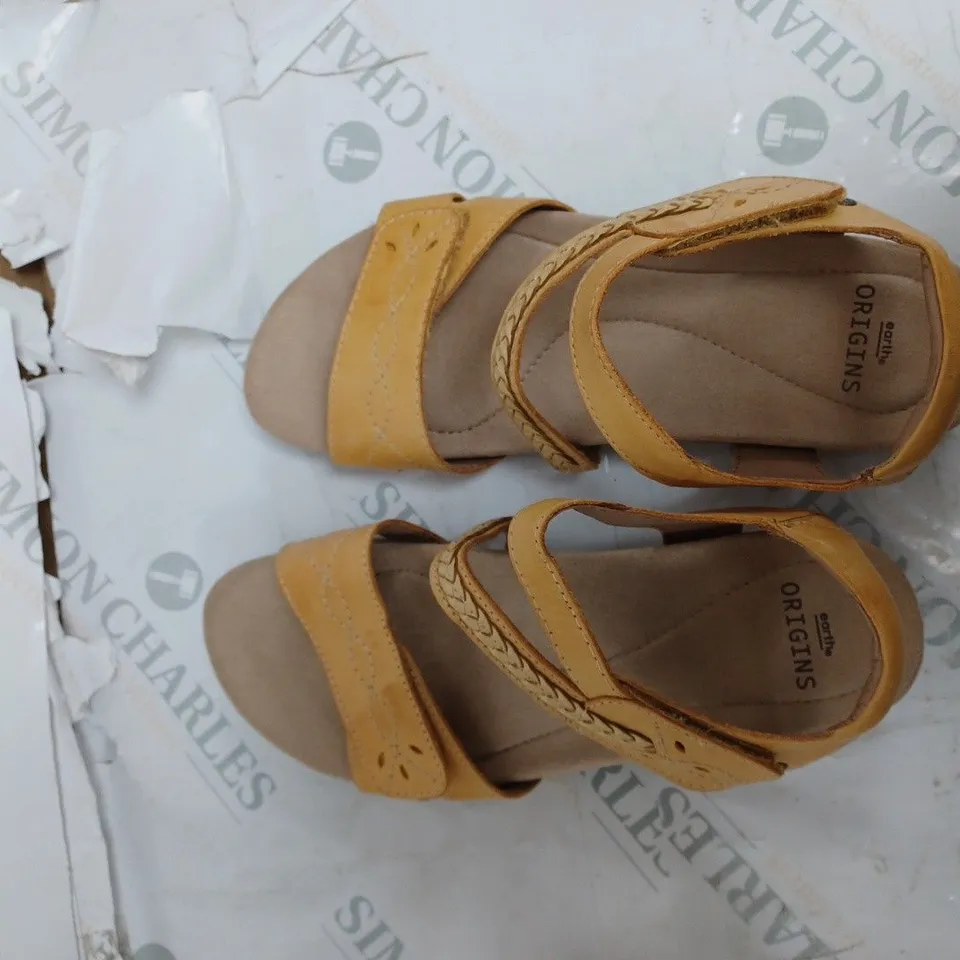 BOXED EARTH ORIGINES BRIA AMBER YELLOW UK 6 SHOE