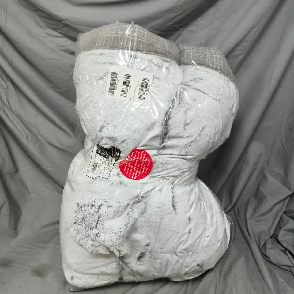 ZOON GREY PLAID GUSSET MATTRESS - LARGE 