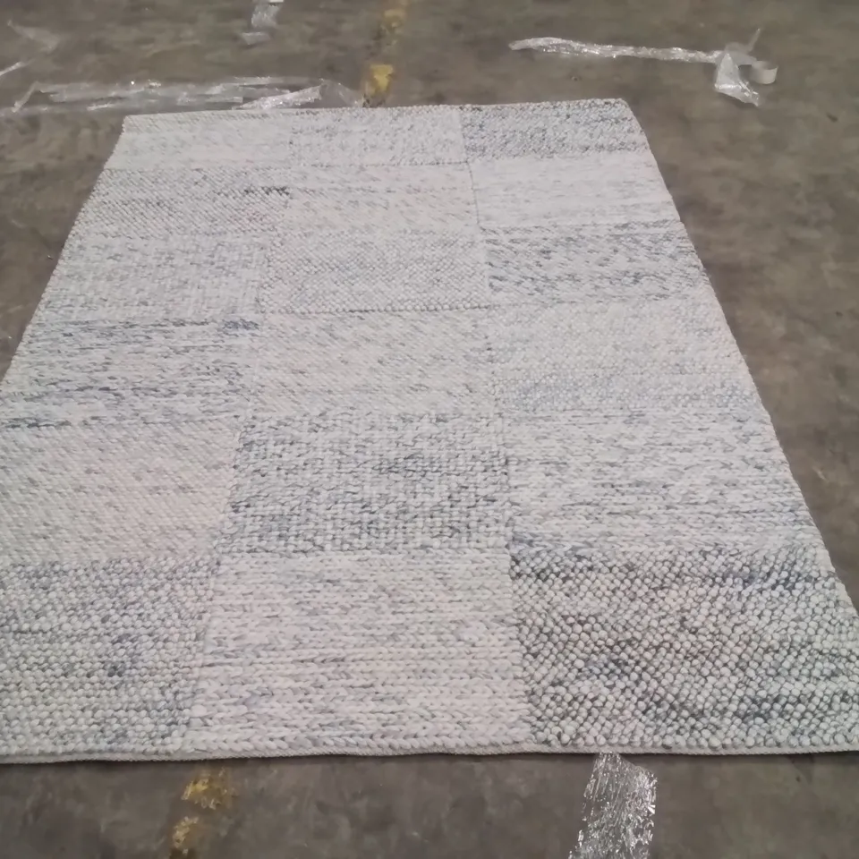 QUALITY DESIGNER AREA RUG - APPROXIMATELY 230X160CM