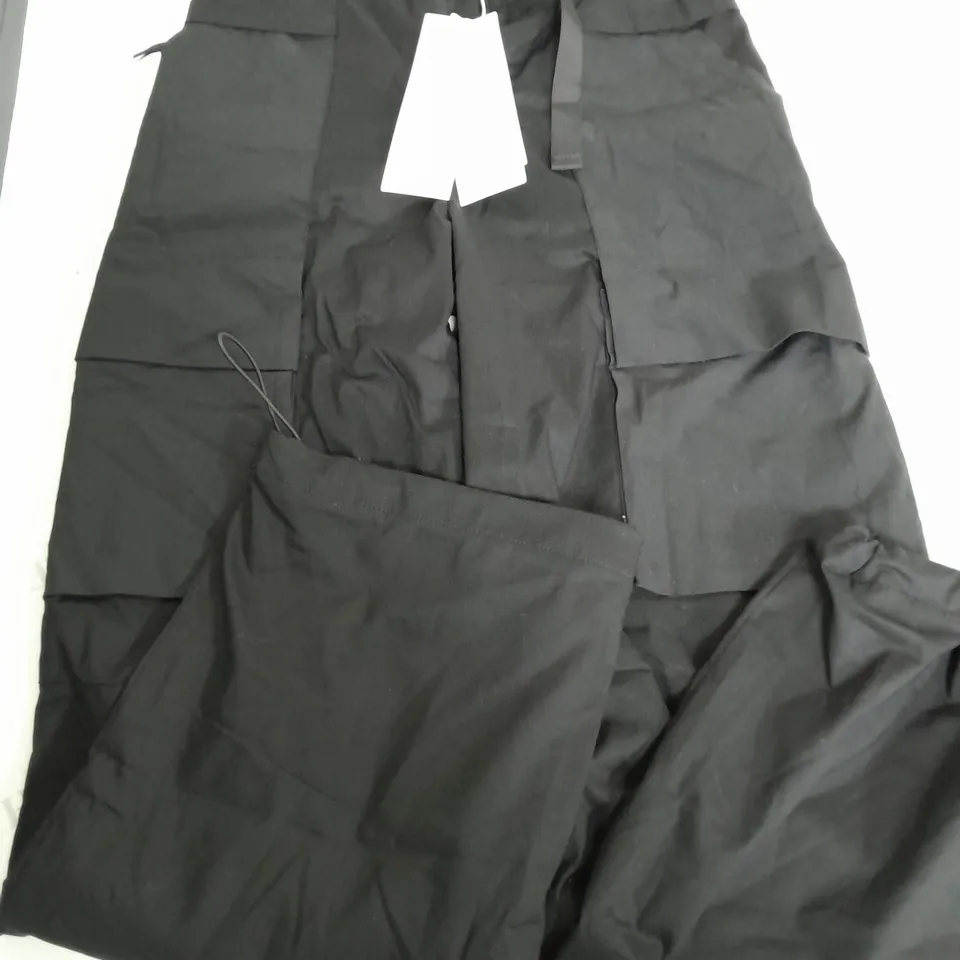 H&M MOVE WATER REPELLANT BLACK TROUSERS - EUR XS