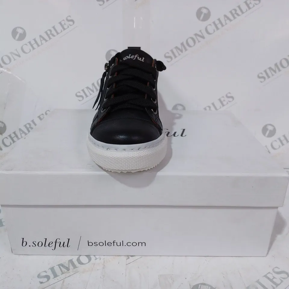 BOXED PAIR OF B.SOLEFUL VISTA TRAINERS IN BLACK EU SIZE 36