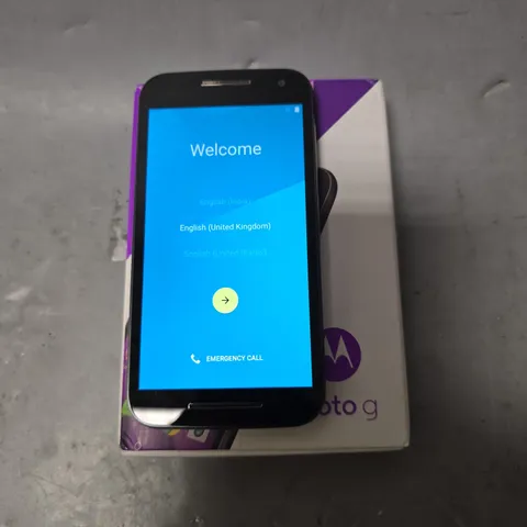 BOXED MOTOROLA MOTO G MOBILE PHONE