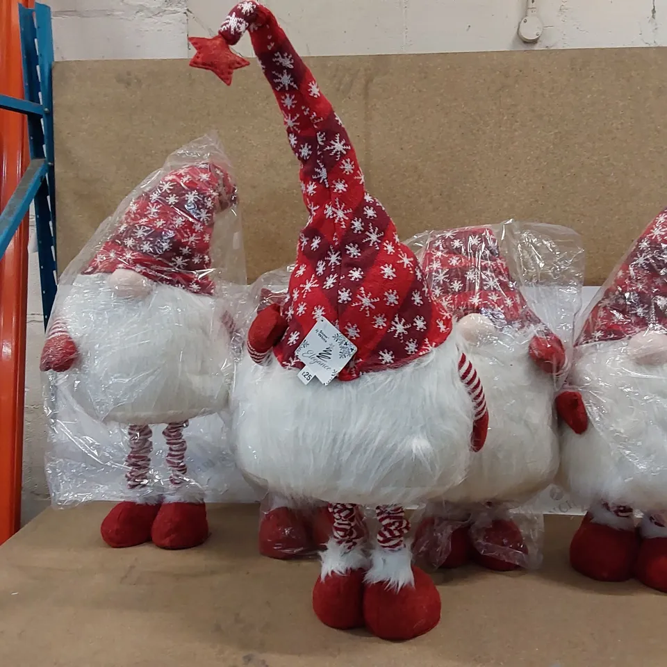 BOX OF 5 SANTA CLAUSE DECORATIONS (1 BOX)