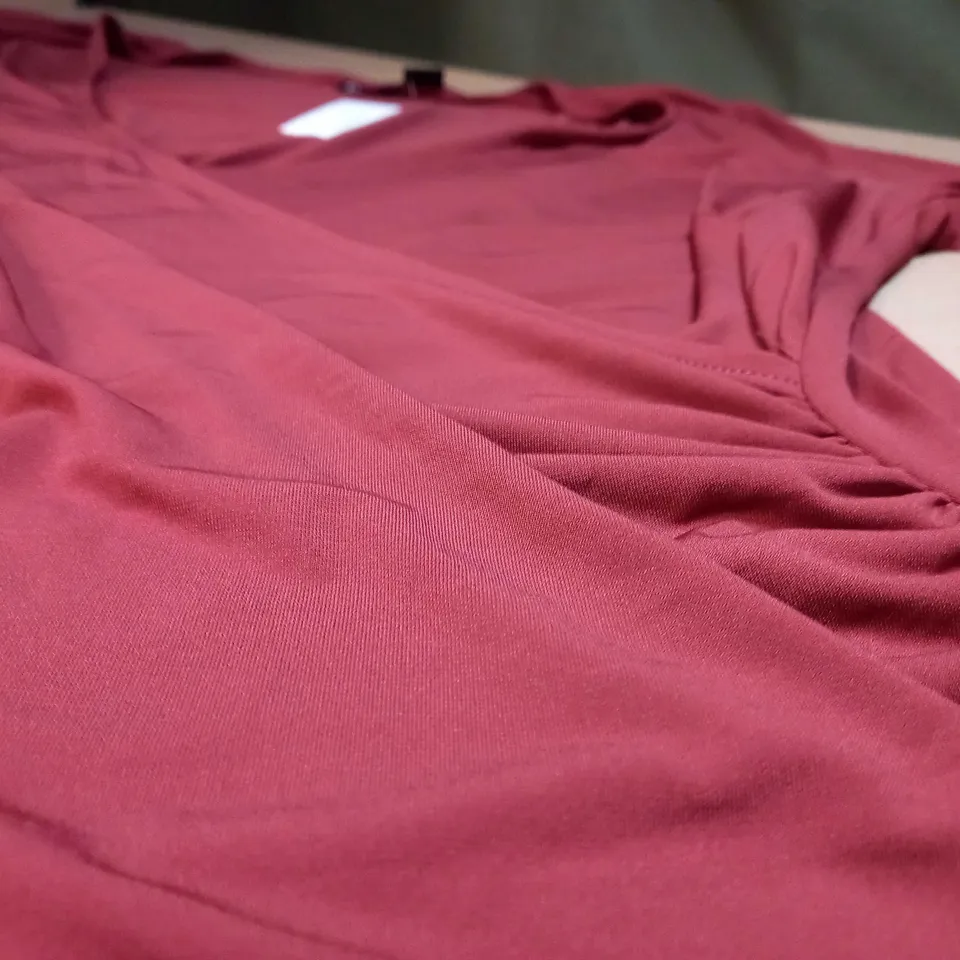 EVANS CHESTNUT PLUNGE TOP - SIZE 22/24