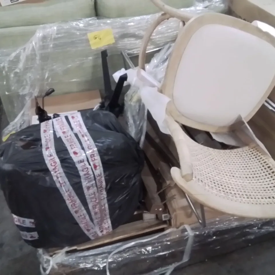 PALLET OF ASSORTED FURNITURE PARTS TO INCLUDE;BAR STOOL,CHAIR,