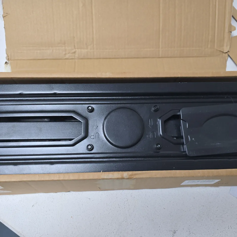 BOXED FULL-MOTION TV WALL MOUNT