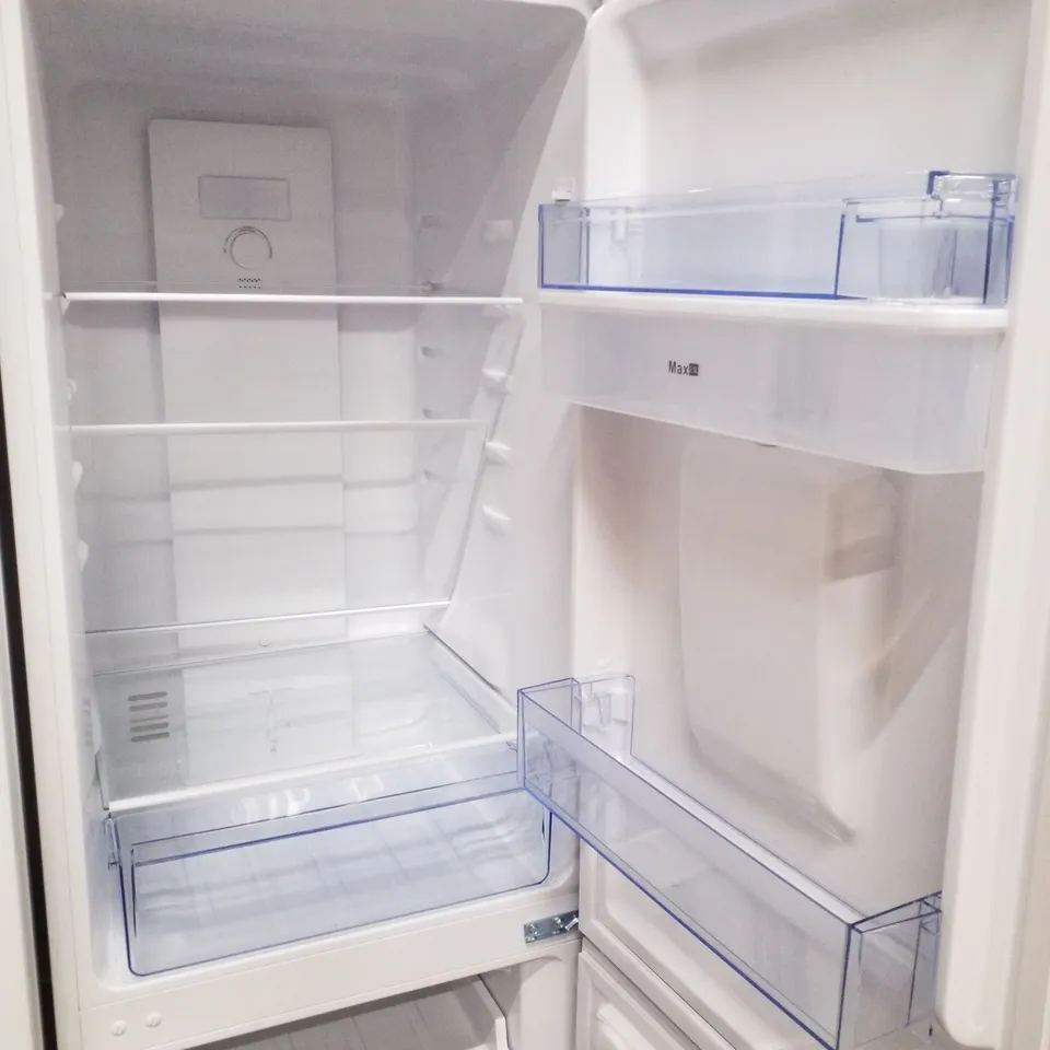 SWAN 50/50 FRIDGE FREEZER IN WHITE WITH WATER DISPENSER 