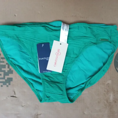 BRAVISSIMO FANTASIE BEACH WAVES MID RISE BRIEF IN GREEN SIZE MEDIUM