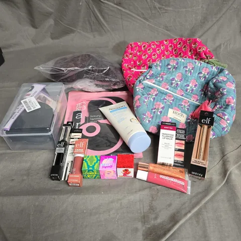 APPROXIMATELY 20 ASSORTED HEALTH & BEAUTY PRODUCTS TO INCLUDE - ELF CAMO LIQUID BLUSH - THE INKEY LIFT TRIPEPTIDE PLUMPING LIP BALM - AVEENO DAILY EMOLLIENT CREAM - ETC