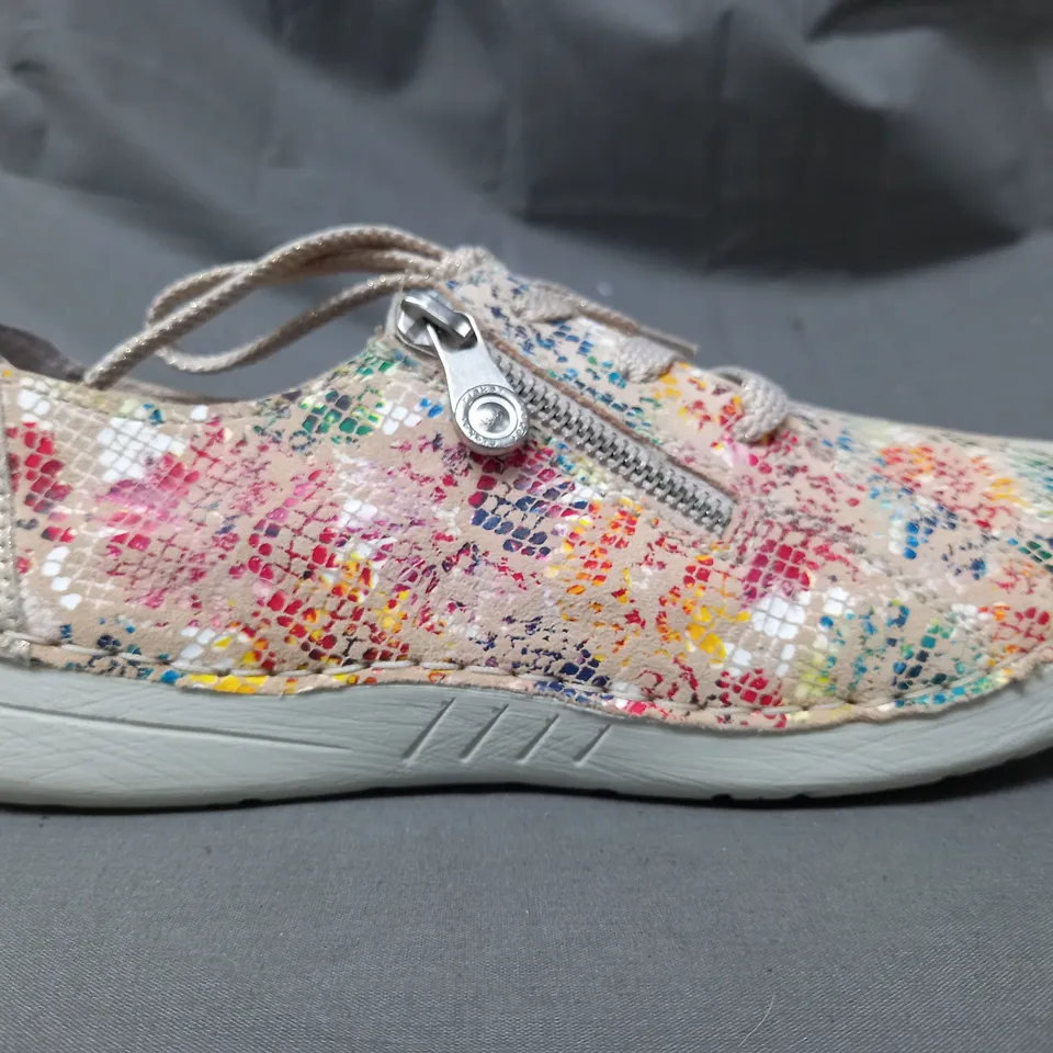 BOXED PAIR OF RIEKER TRAINERS IN MULTI SIZE 6