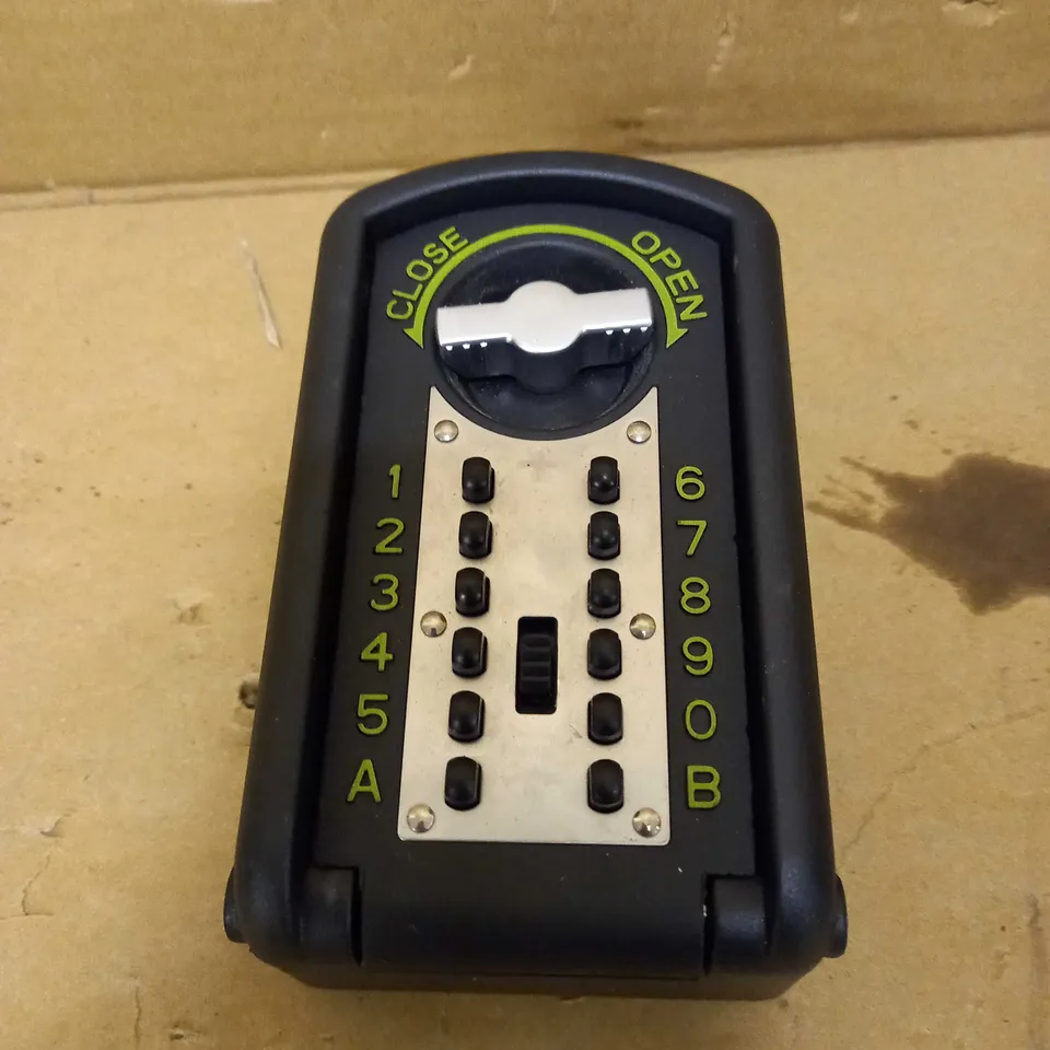 BURTONSAFES KEYGUARD DIGITAL XL 