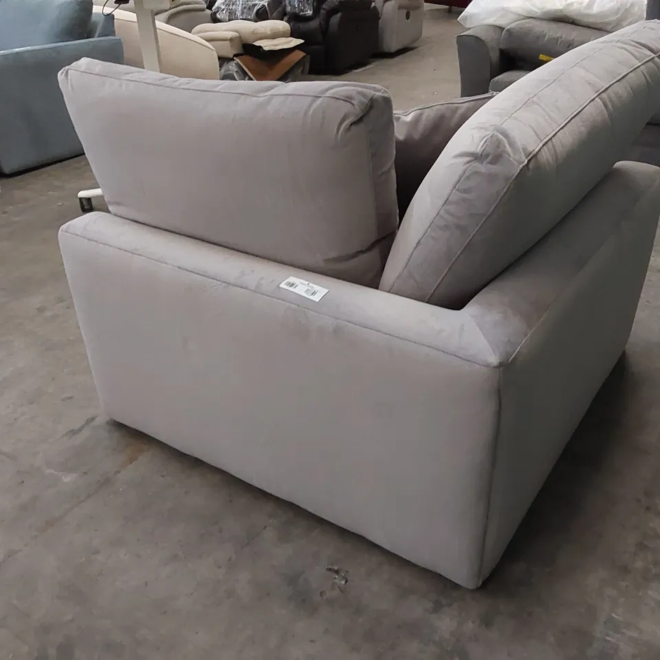 DESIGNER INFINITY ULTRAFLEX MAISON SILVER SOFA PIECE 