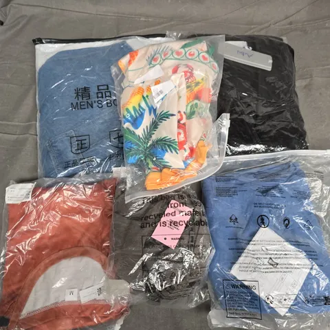 APPROXIMATELY 35 ASSORTED CLOTHING ITEMS IN VARIOUS SIZES, STYLES & COLOURS TO INCLUDE DRESSES, TOPS, TROUSERS, ETC - COLLECTION ONLY