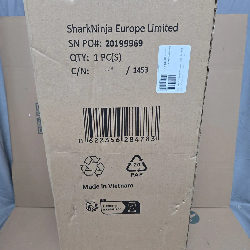 SHARK POWERDETECT CORDED STICK VACUUM CLEANER