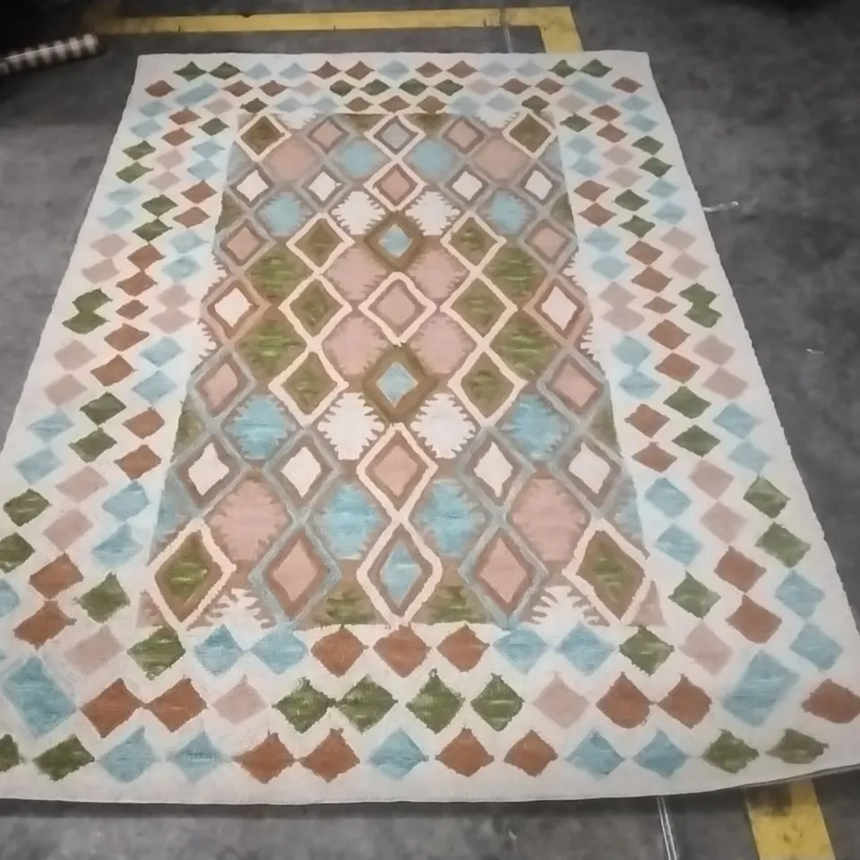 RAJMUND WOOL HAND WOVEN AREA RUG 