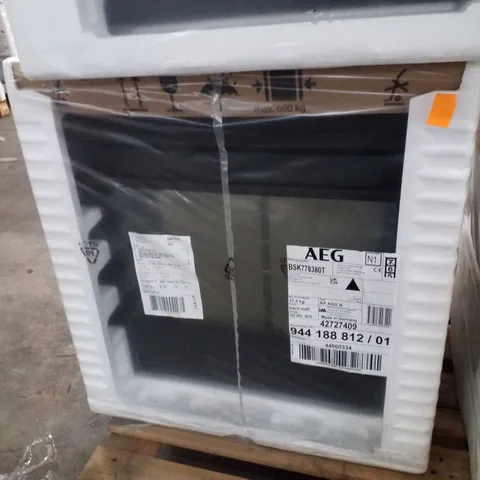 AEG BSK778380T 7000 STEAMCRISP PYROLYTIC SELF CLEAN OVEN