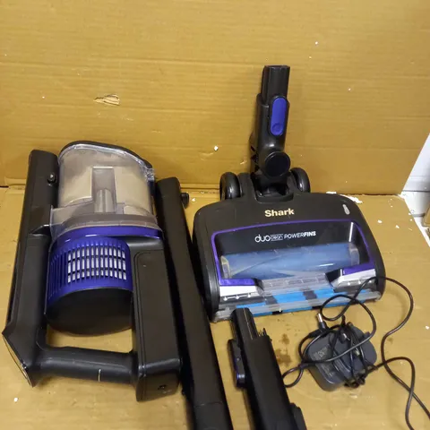 SHARK CORDLESS STICK VACUUM IZ390UKTQ