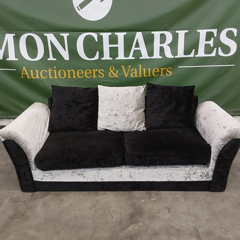 DESIGNER 3 SEATER CRUSHED VELVET UPHOLSTERED SOFA - BLACK/SILVER