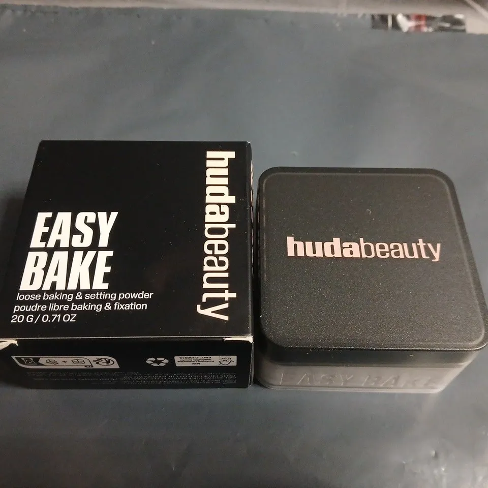 HUDABEAUTY EASY BAKE LOOSE BAKING POWDER 20G 