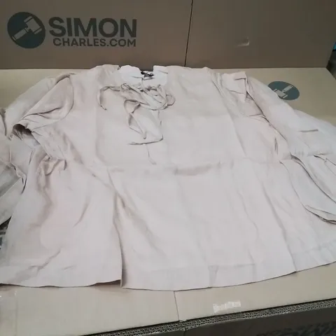 BOXED BRAND NEW APPROXIMATELY 12 SIMPLY BE RAMI BLOUSE DUSTED ROSE SIZE 18