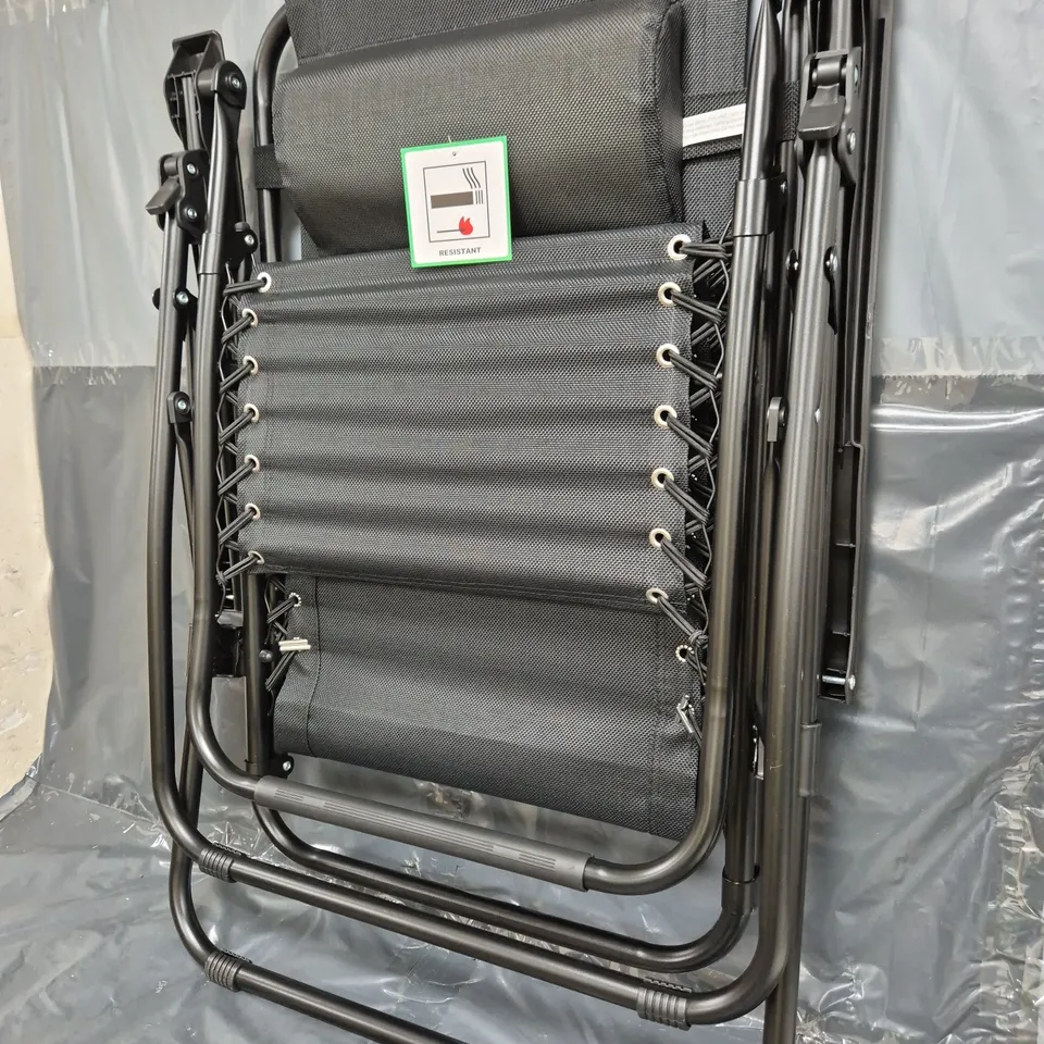 LUXURY RELAXER CHAIR IN BLACK